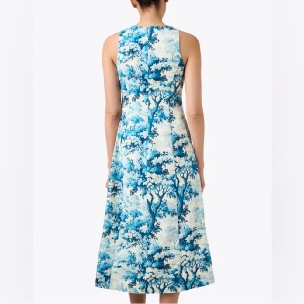 Mestiza Luisa Midi Dress Instagram
Famous BEST SELLER Size 4 & 6, NWT
$225 $400 - Picture 3 of 6